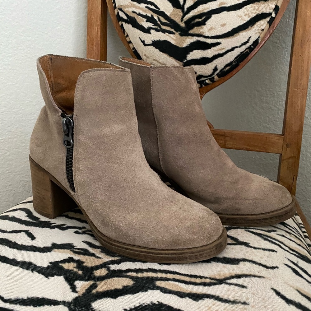 MTNG Suede Booties